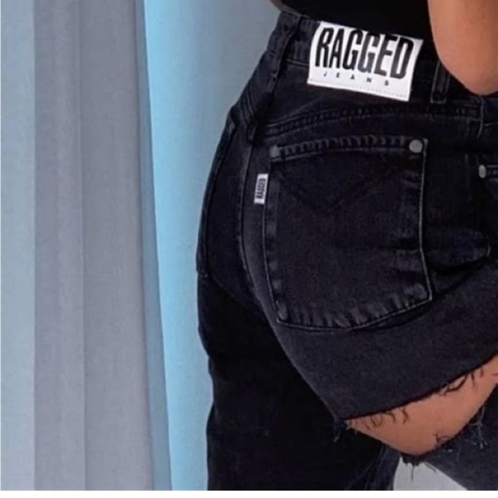 The Ragged Priest Butt Cut Jeans. Size: 26. Great condition 🖤 - Picture 3 of 11